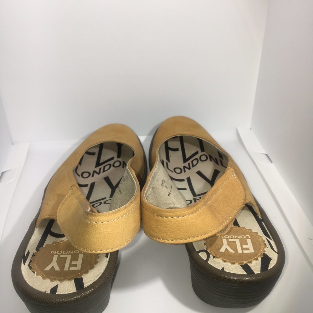FLY LONDON Suede Low Wedge Sandal - EU 39 / US 8.5 - Picture 2 of 6